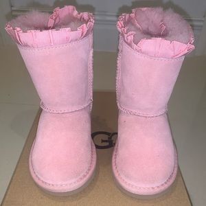 Girls uggs